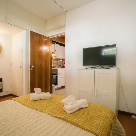 Carcavelos Apartman *